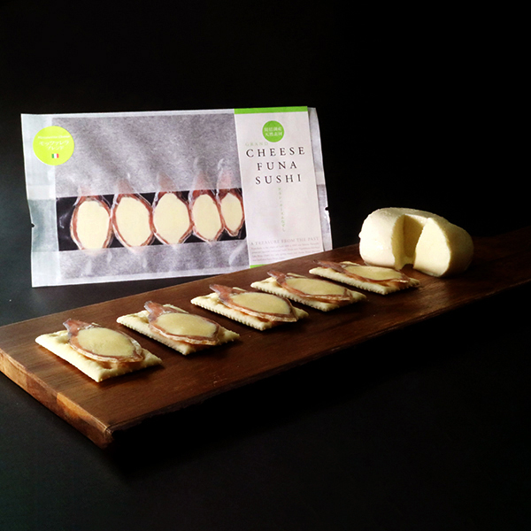 ◆草津店取扱い商品〈薫彩堂〉グラン・チーズふなずし(モッツァレラ)