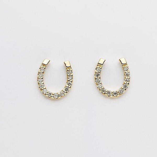 〈芝翫香〉K18ダイヤモンドピアス・馬蹄