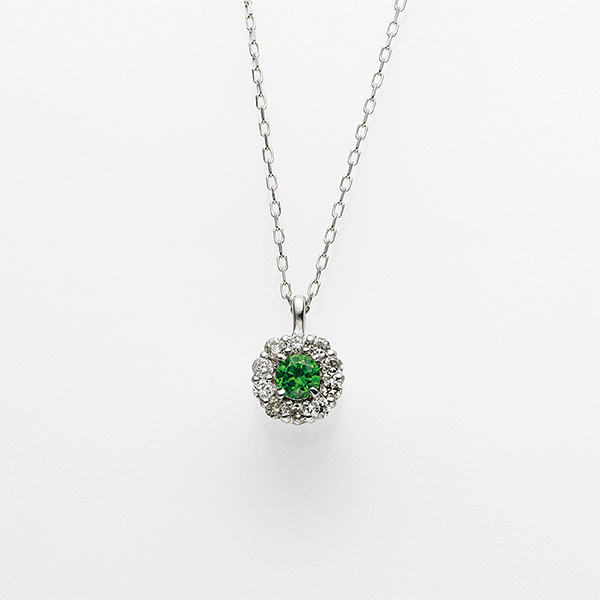 〈芝翫香〉Ptダイヤ入デマントイドガーネットペンダント