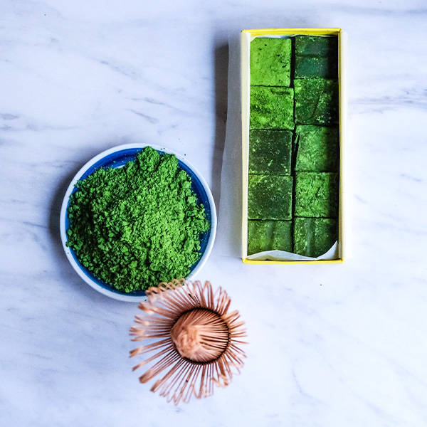 169���qYATAGARASU / ���^�K���X�r���`���R�@����