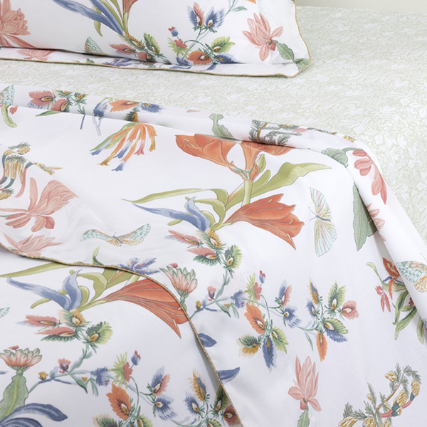 �q�C���h���[���r�u�G�Y�v�t���b�g�V�[�c