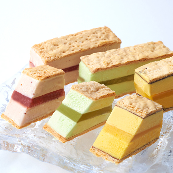 ○東京〈銀座千疋屋〉銀座ミルフィーユアイス