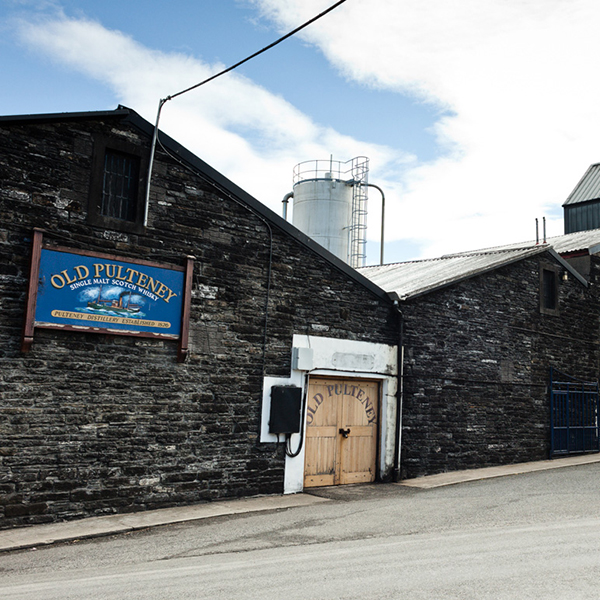 VOM I[hEvgj[ 15N 46°700mL