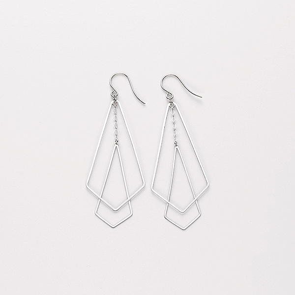 qŊ㍁rK18WGAJsAXEXCO