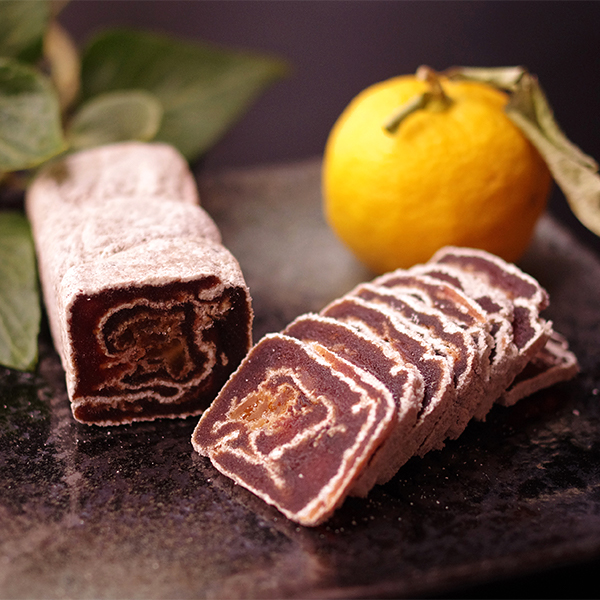 ◇奈良店取扱い商品〈王隠堂〉ゆず巻き柿ギフト 2本入