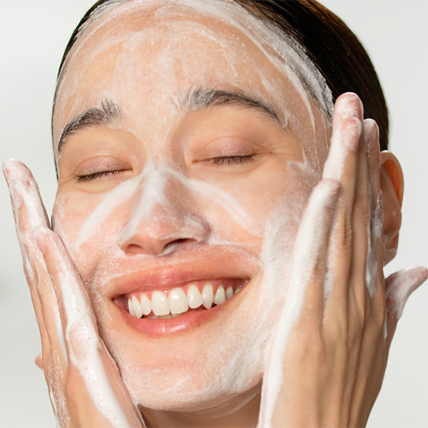 〈ダーマロジカ〉デイリーマイクロフォリエント 74g