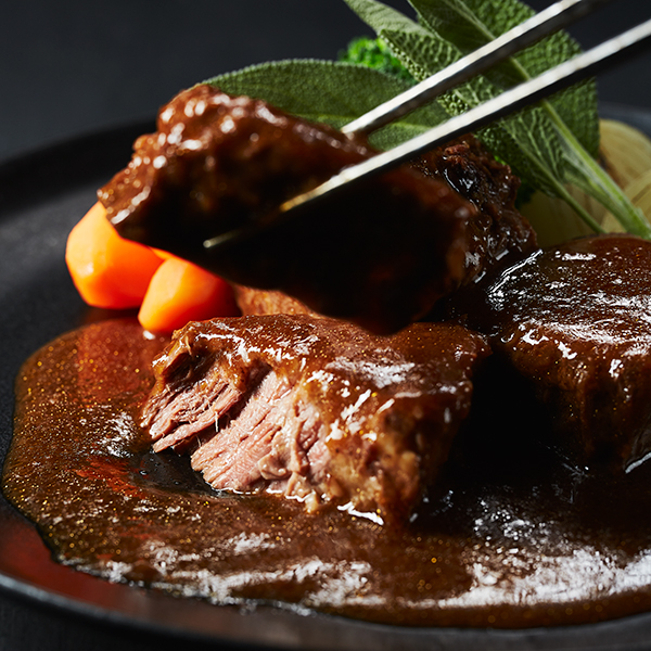 ◆〈Z’s MENU〉牛肉の赤ワイン煮