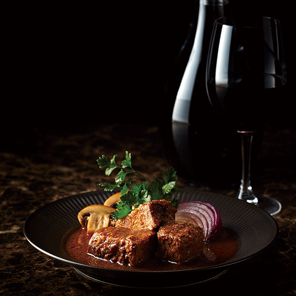 ◆〈Z’s MENU〉牛肉の赤ワイン煮