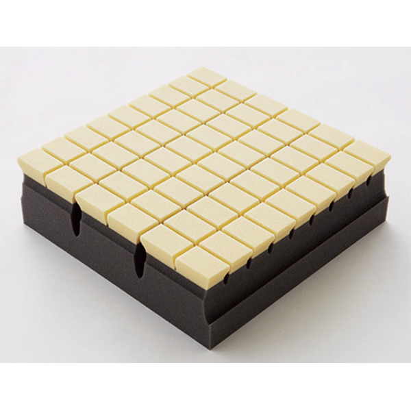 qrCUBE-K }bgX(3܂)EM[