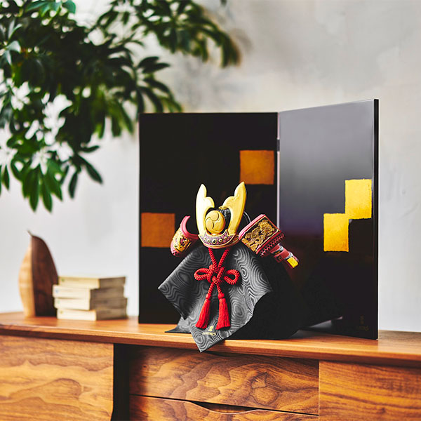 〈リヤドロ〉兜(龍虎)【五月人形】【送料無料】