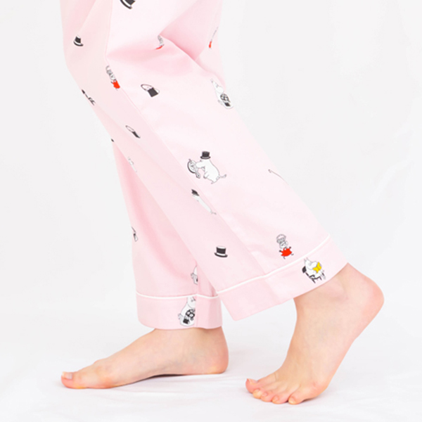 qAmourr×q[~rTevgfB[XpW}