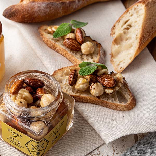 奈良店取扱い商品〈むろうはちみつ〉奈良産純粋はちみつ&ハニーナッツセット(アーモンド・くるみ・ヘーゼルナッツ)