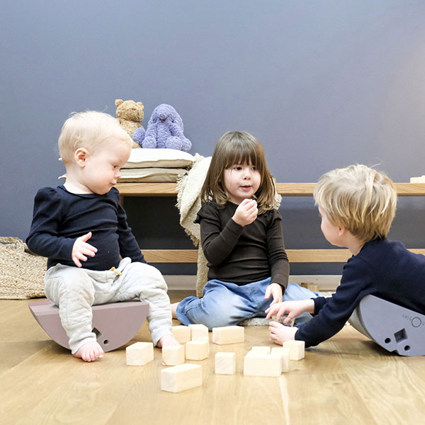 〈ボーネルンド〉ボブルス チキン(ブルーグレー)