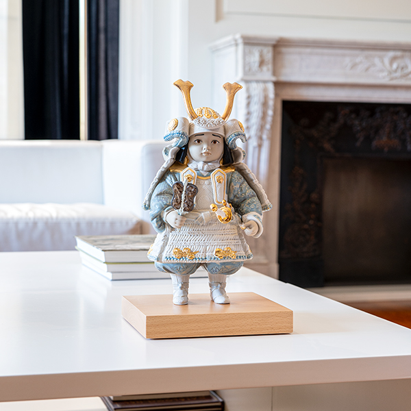 �q�����h���r�ᕐ�ҁi�����ЊZ�j�y�܌��l�`�z�y���������z