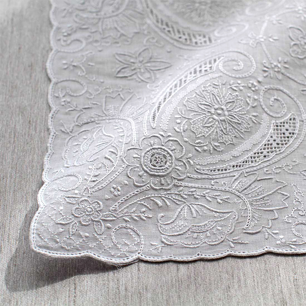 美品 スワトウ ハンカチ D2 刺繍 スワトウ〉刺繍ハンカチ [502344203]｜近鉄百貨店ネットショップ