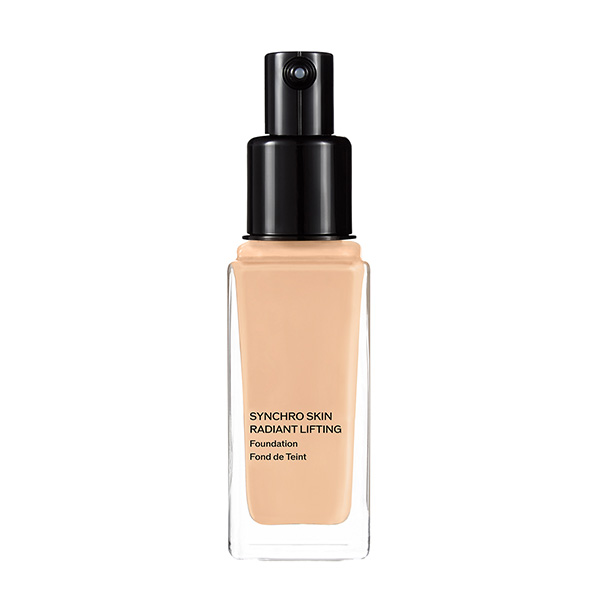 〈SHISEIDO メーキャップ〉シンクロスキン ラディアントリフティング ファンデーション