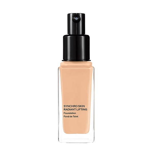 〈SHISEIDO メーキャップ〉シンクロスキン ラディアントリフティング ファンデーション