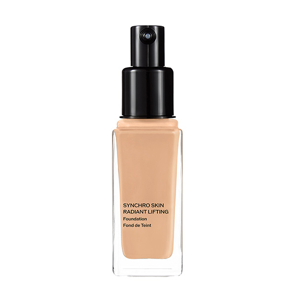 〈SHISEIDO メーキャップ〉シンクロスキン ラディアントリフティング ファンデーション