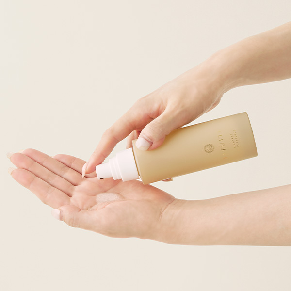 〈FATUITE/ファチュイテ〉ブライテスト ファーストエッセンスa