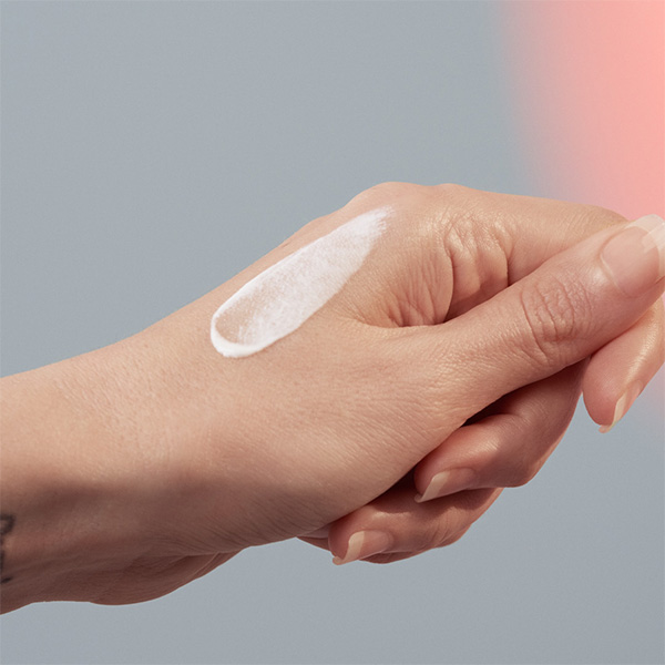 〈ダーマロジカ〉ダイナミック スキン R SPF50