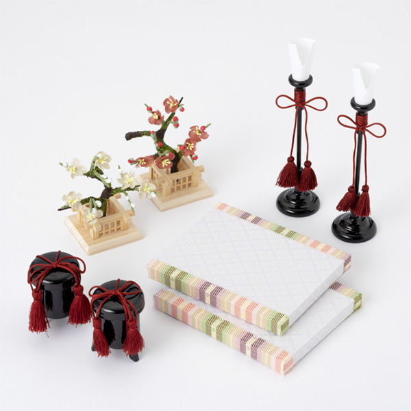 〈中川政七商店〉手織り麻の木目込み雛 親王飾り(塗り台/几帳)