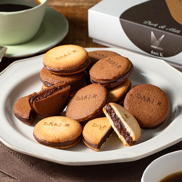 159�qdari K / �_���P�[�r�J�J�I�T���h�N�b�L�[12����(�_�[�N�E�~���N) A1002008