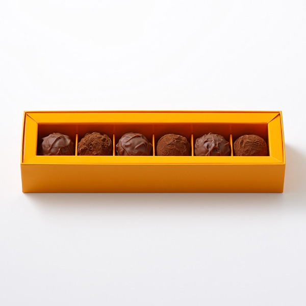 187���qPIERRE HERME PARIS / �s�G�[���E�G�����E�p���r�g�����t �A�\�����e�B�}��