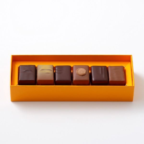 188���qPIERRE HERME PARIS / �s�G�[���E�G�����E�p���r�V���R�� �v�����l