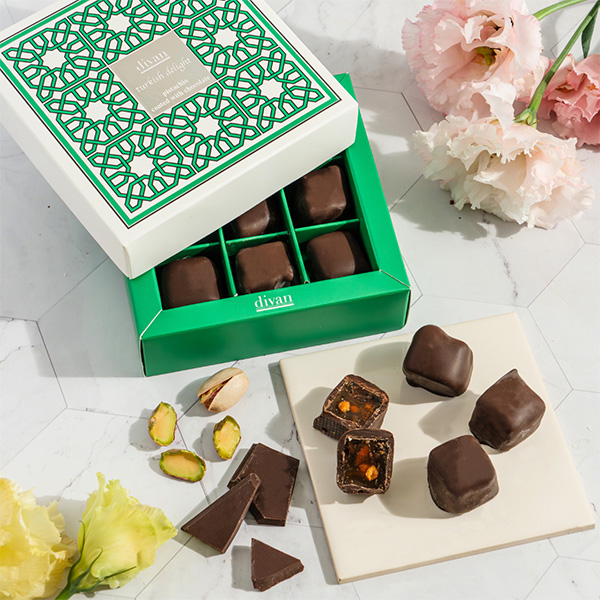 252�qdivan / �f�B���@���r�`���R���[�g�s�X�^�`�I�^�[�L�b�V���f�B���C�g(���N��)