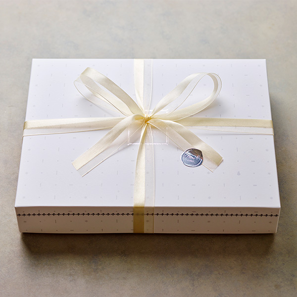 �q�|�A�[���r�v�e�B�E�A���W��trois