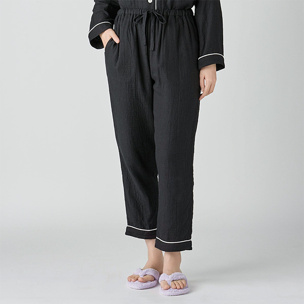 〈UCHINO〉マシュマロガーゼパイピングレディスパジャマ/ブラック