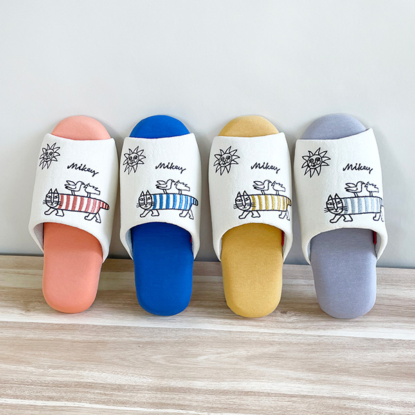 �qLISA LARSON�r�X���b�p�@���z�ƃ}�C�L�[/�C�G���[