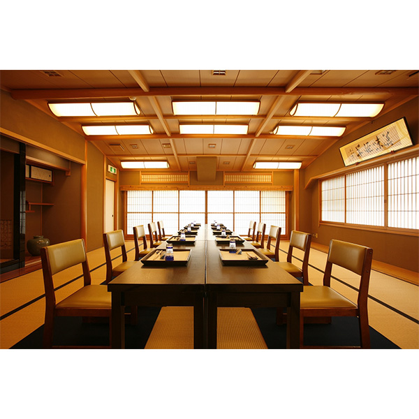 �� ��̓� �y5��9���E10�����͂��z�q���s �F�� �C�����r��̓��j���V