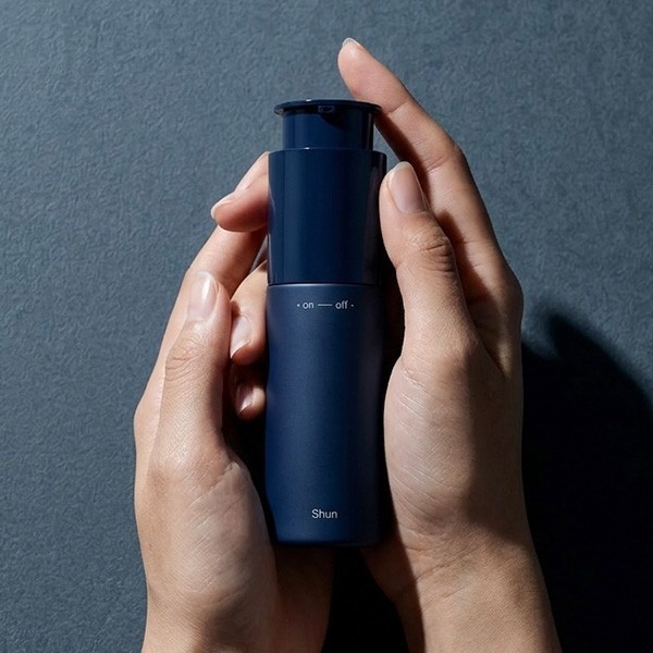 �qSHUN�r�C���f�B�r�W���A��-04�yHydrate Glow�z