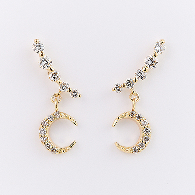 〈芝翫香〉K18ダイヤモンドピアス・クレセントムーン