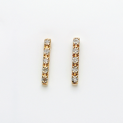 〈芝翫香〉K18ダイヤモンドピアス