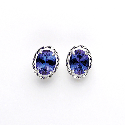 〈芝翫香〉Ptタンザナイトピアス