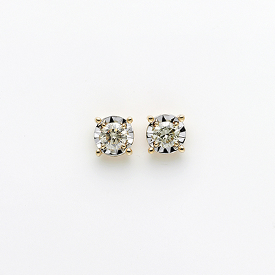 〈芝翫香〉K18ダイヤモンドピアス