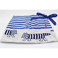 qLISA@LARSONr^IO|@AC{[